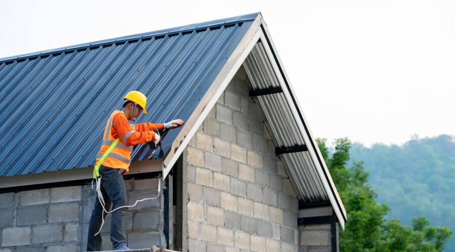 Professional gutter cleaning in Hampden, ME